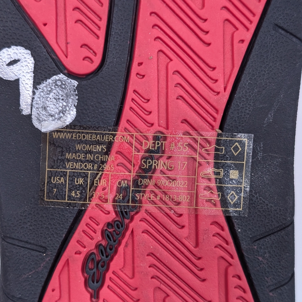 Eddie Bauer Women Flip Flops sz 7 Red Faux Leather Sandals Toe Post beach - Picture 10 of 10